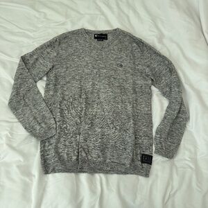 billabong pullover sweater  size small   details: -pullover  -v neck  -great con